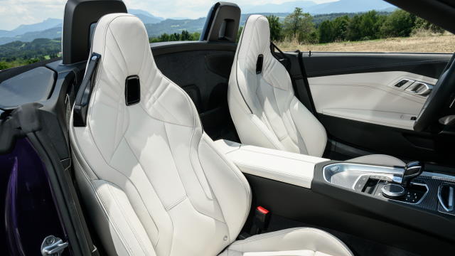BMW Z4 2024 interior