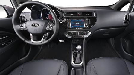 Kia Rio 5-door 2016 dashboard