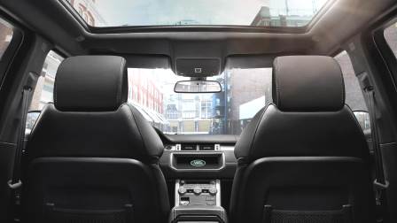 Land-Rover Range Rover Evoque 2018 interior