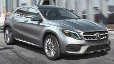 Mercedes-Benz-GLA-2017