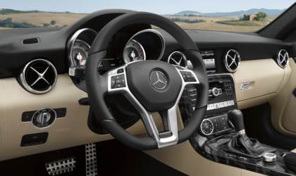 Mercedes-Benz SLK-Class 2015 dashboard