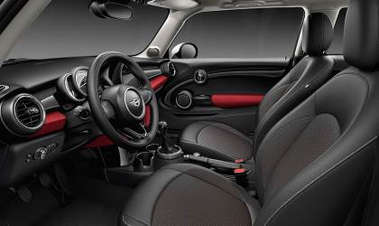 MINI Hardtop 2-door 2017 interior