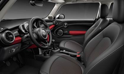 MINI Hardtop 4-door 2017 interior