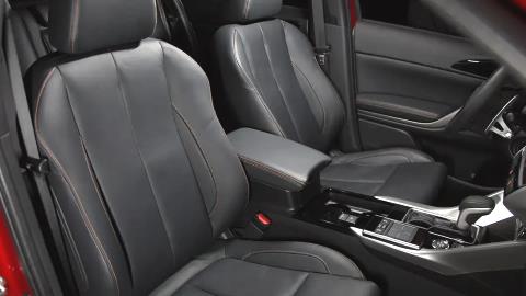 Mitsubishi Eclipse Cross 2020 interior